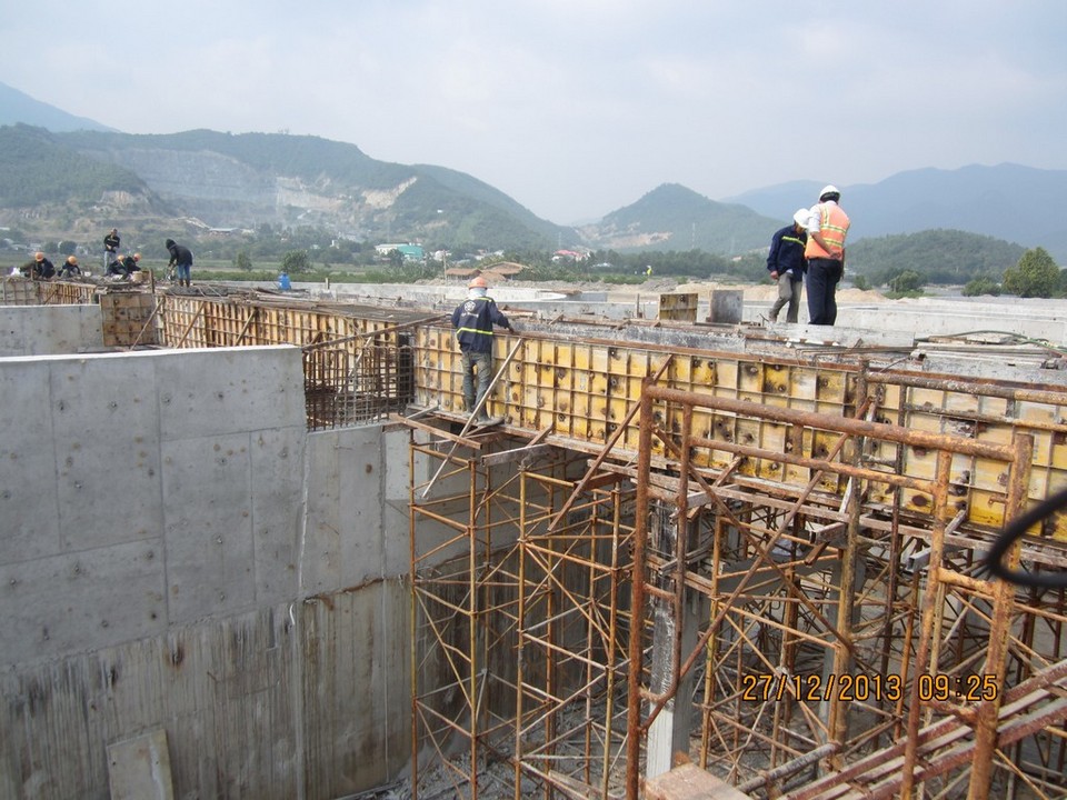 Do BT san walkway.jpg